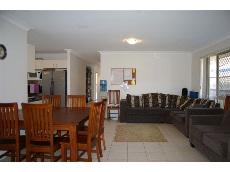 15 Brookfield Street, North Lakes QLD 4509