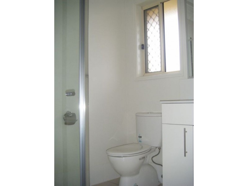 4 Sears Parade, North Lakes QLD 4509