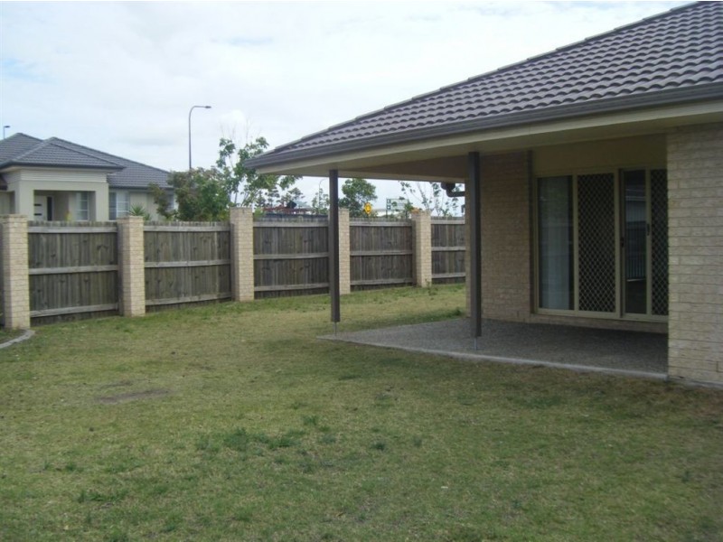 4 Sears Parade, North Lakes QLD 4509