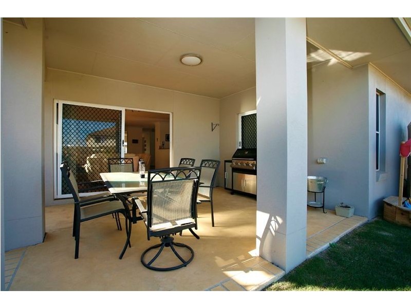 15 Calder Street, North Lakes QLD 4509