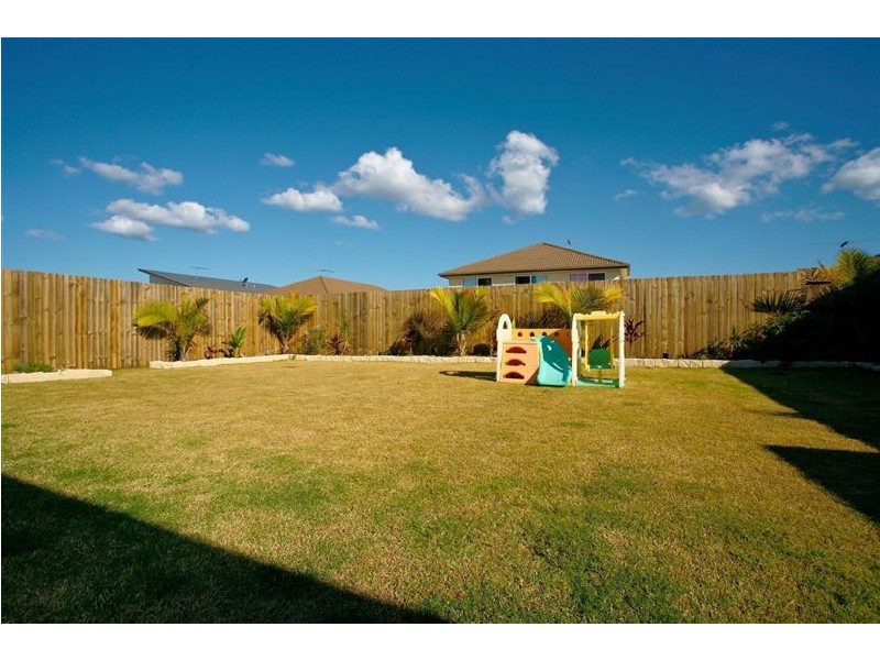 15 Calder Street, North Lakes QLD 4509