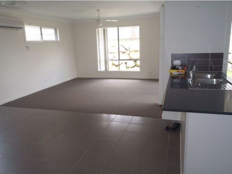 70 Mackintosh Drive, North Lakes QLD 4509