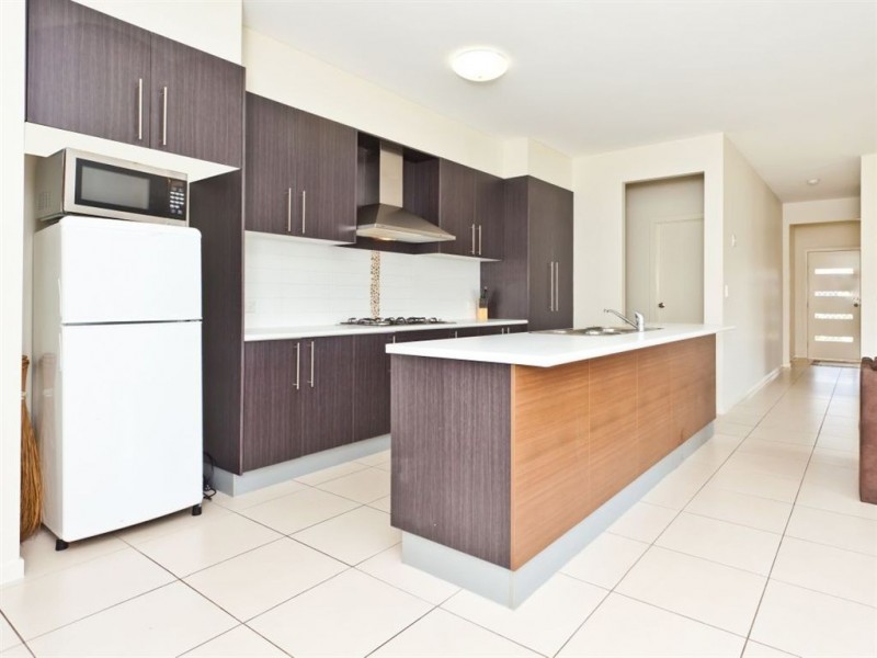 10 Dingo Street, North Lakes QLD 4509