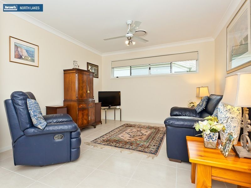 6 Nina Crescent, North Lakes QLD 4509