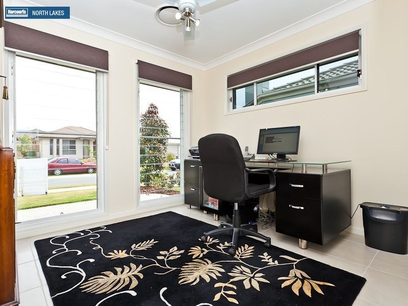 6 Nina Crescent, North Lakes QLD 4509