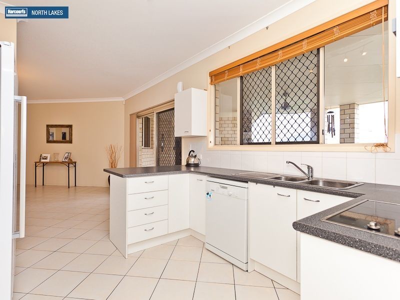 15 Kurrajong Circuit, North Lakes QLD 4509