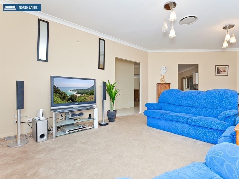 15 Kurrajong Circuit, North Lakes QLD 4509