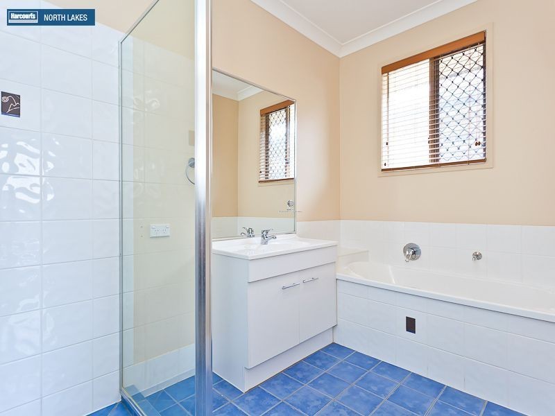 15 Kurrajong Circuit, North Lakes QLD 4509