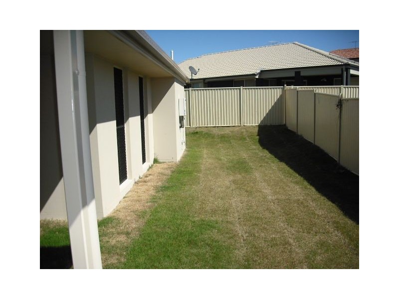 2 Greenway place, Deception Bay QLD 4508