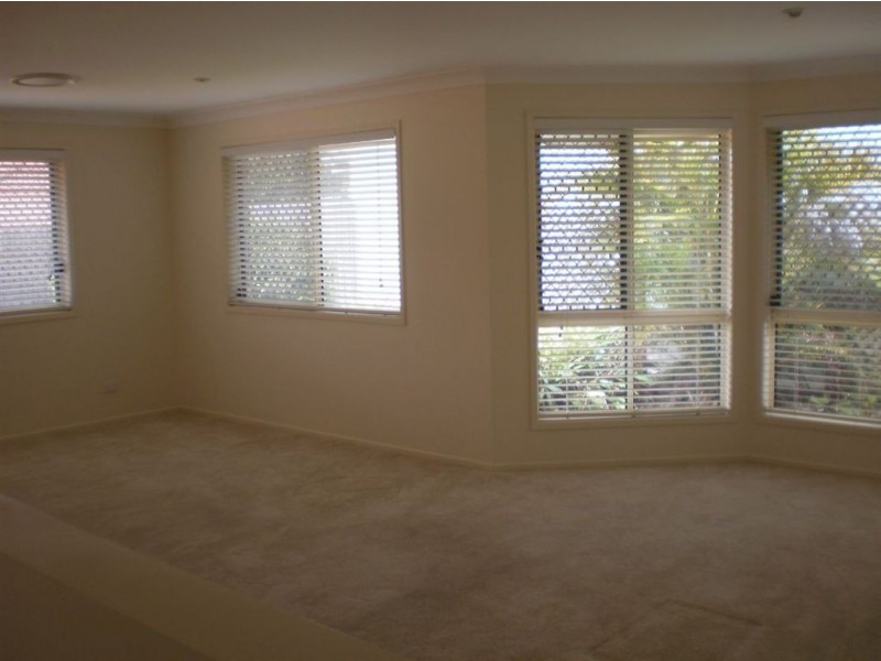 16 Morwell Crescent, North Lakes QLD 4509