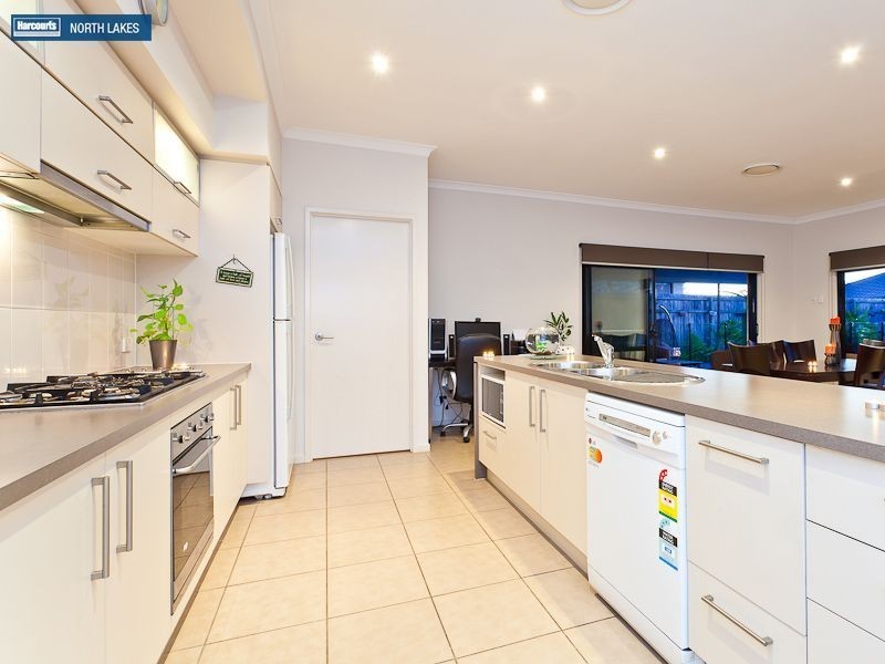 42 Kangaroo Street, North Lakes QLD 4509