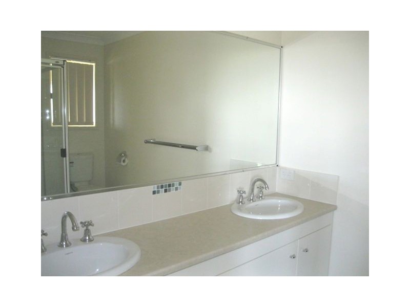 3 Kyah Close, Kallangur QLD 4503