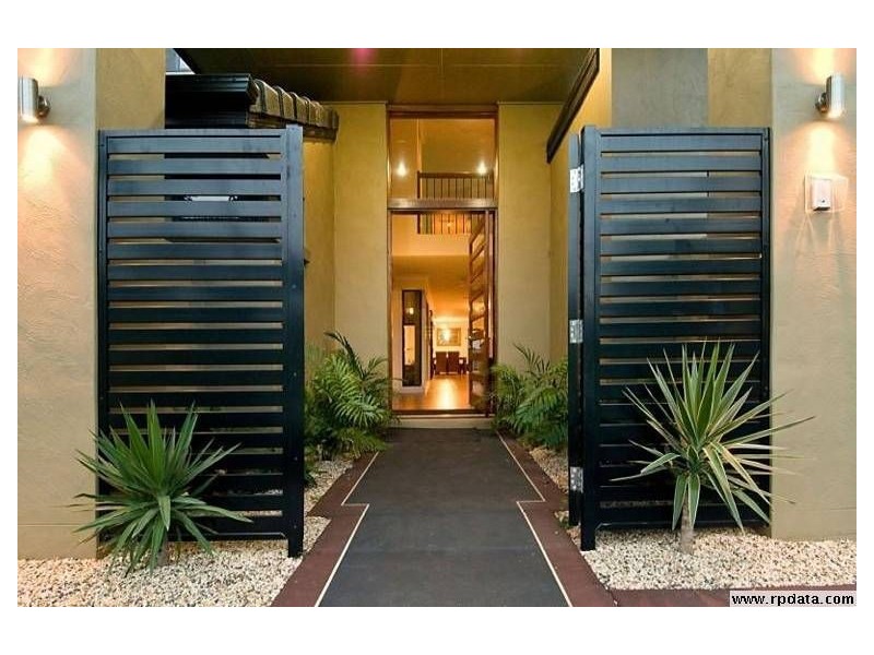 8 Pampling Court, North Lakes QLD 4509