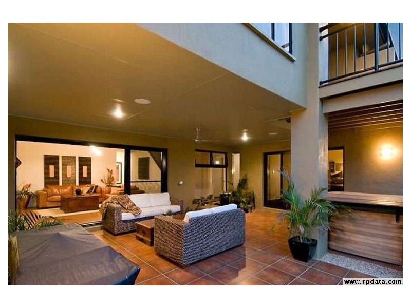 8 Pampling Court, North Lakes QLD 4509