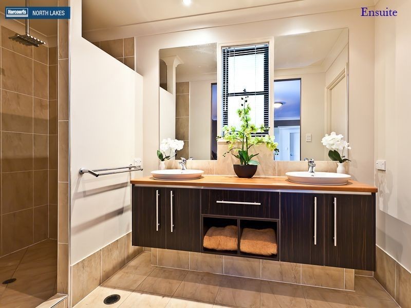 8 Pampling Court, North Lakes QLD 4509