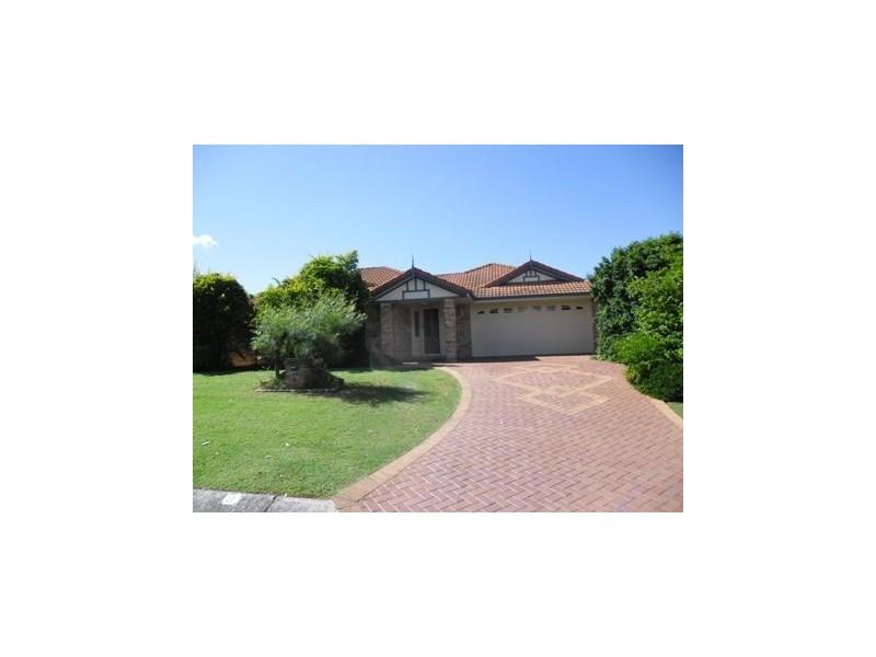 8 Chilton Crescent, North Lakes QLD 4509