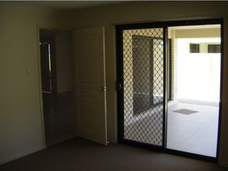 12 Eureka Street, North Lakes QLD 4509