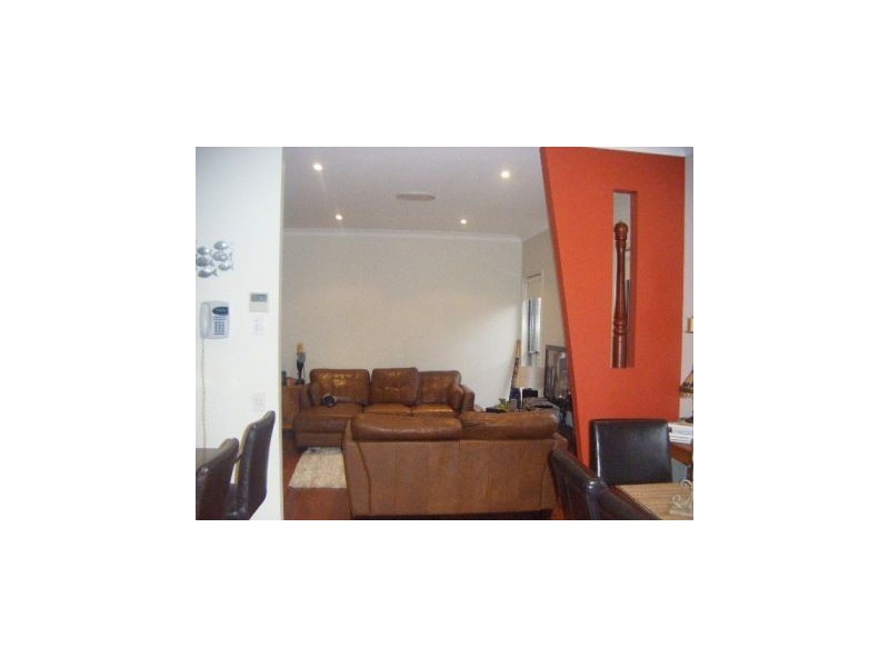 15 Kowari Crescent, North Lakes QLD 4509