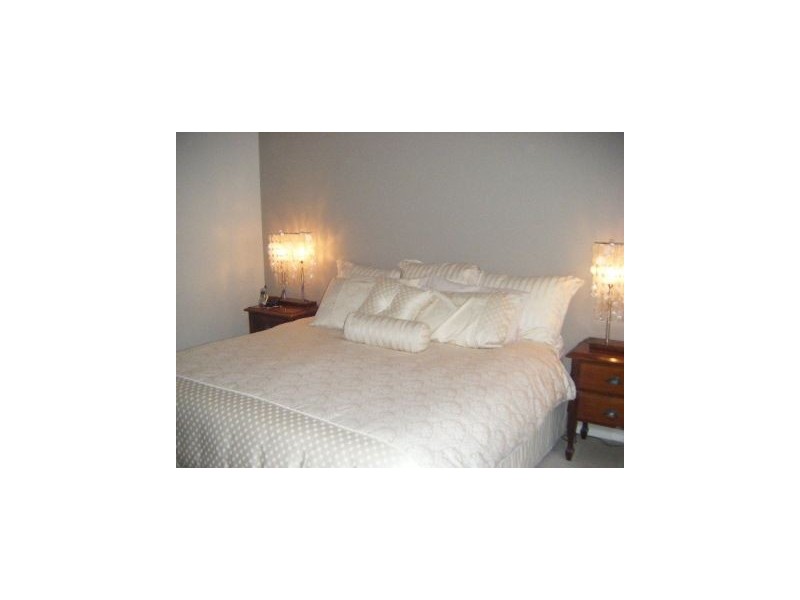 15 Kowari Crescent, North Lakes QLD 4509