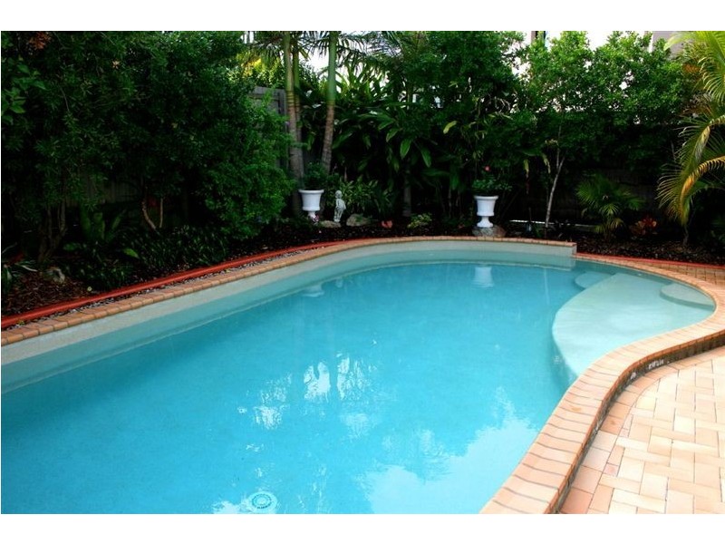 2 Chilton Crescent, North Lakes QLD 4509