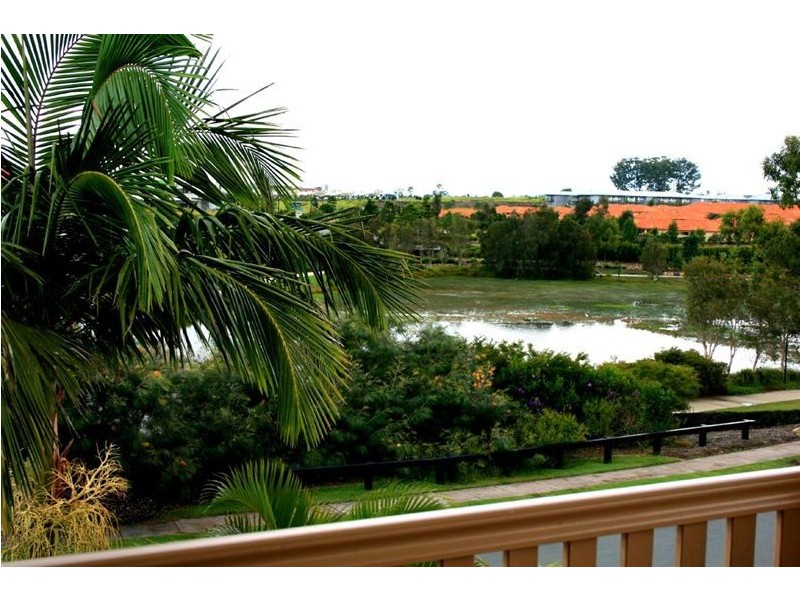 2 Chilton Crescent, North Lakes QLD 4509