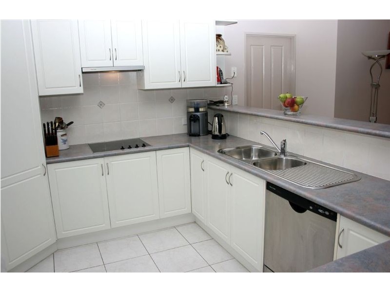 2 Chilton Crescent, North Lakes QLD 4509