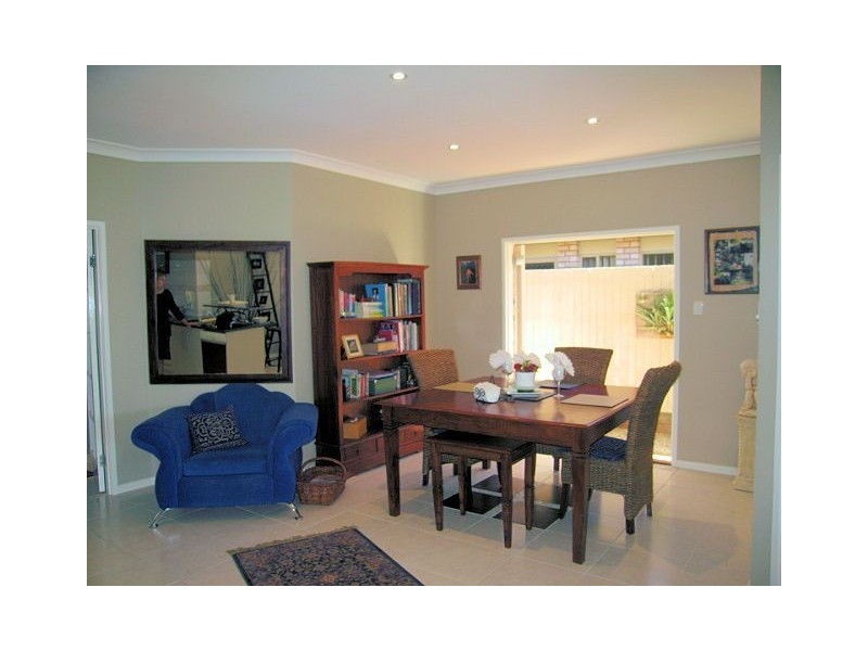 6 Wilga Street, North Lakes QLD 4509