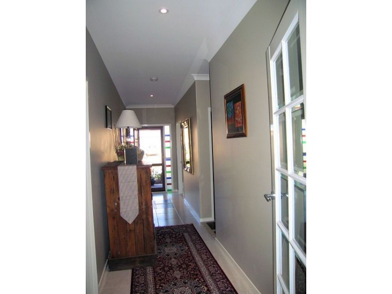 6 Wilga Street, North Lakes QLD 4509