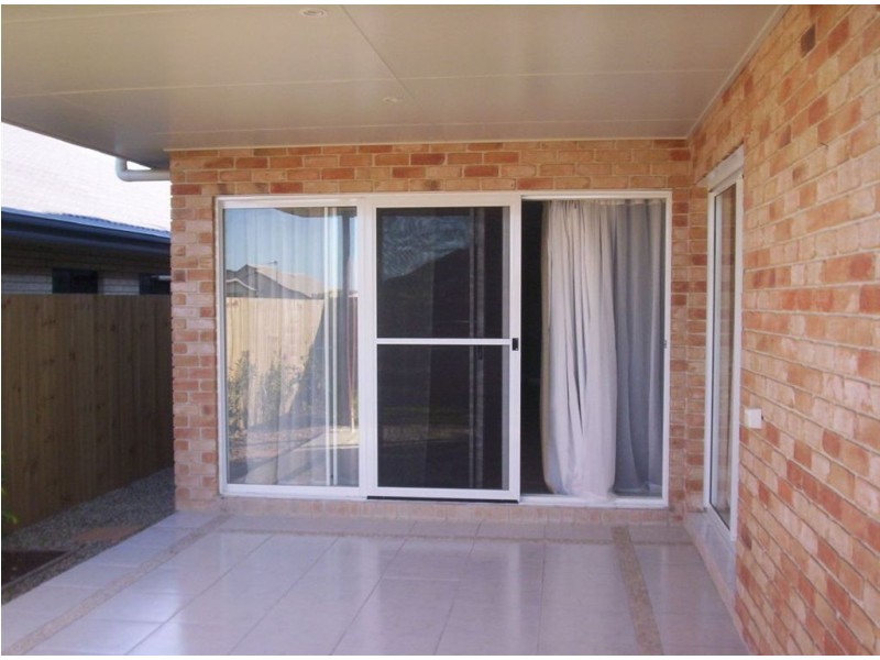 6 Wilga Street, North Lakes QLD 4509
