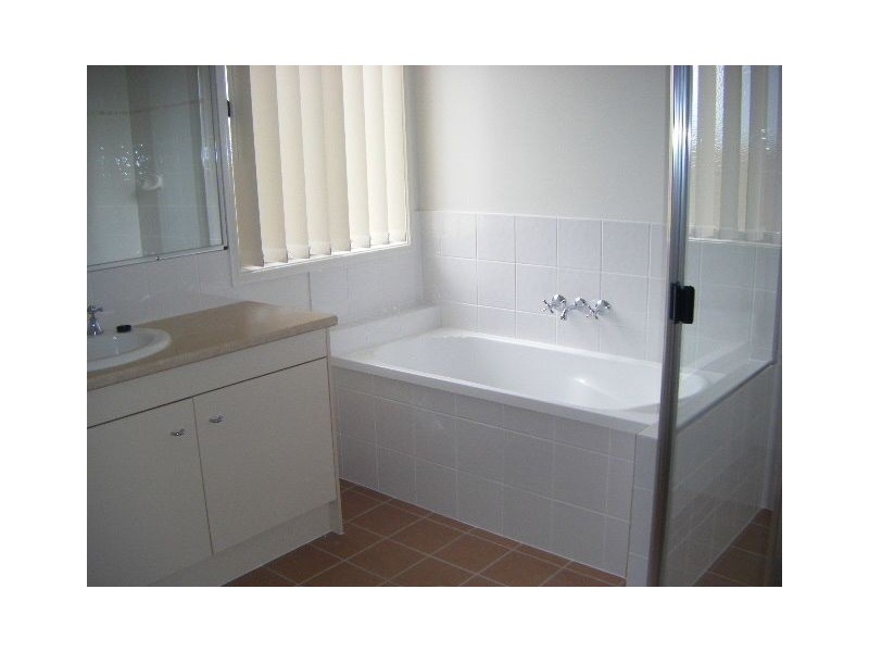 6 Plover Court, Warner QLD 4500