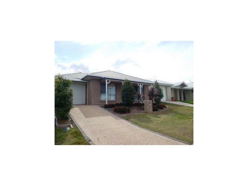 15 First Street, North Lakes QLD 4509