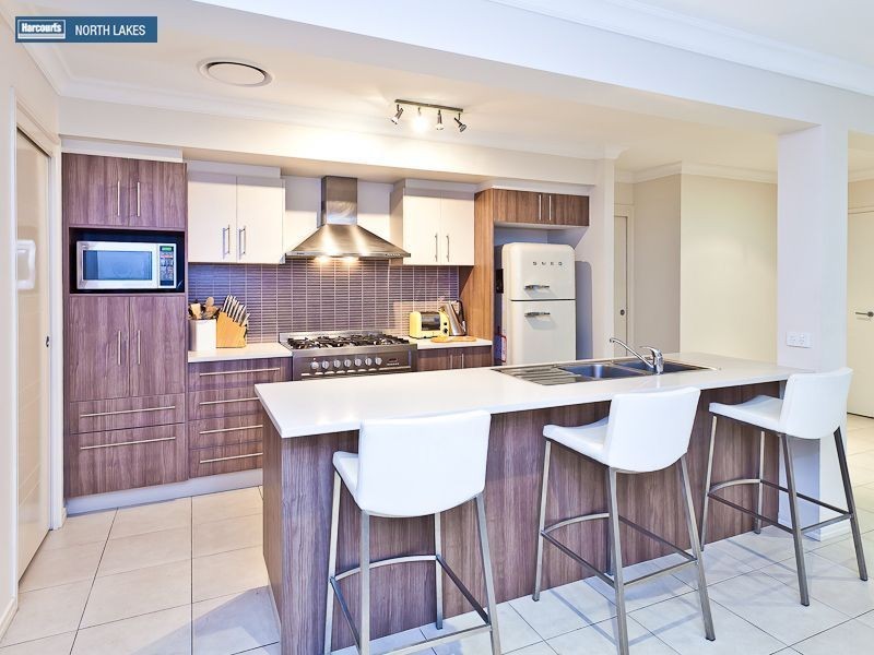 42 Nicklaus Parade, North Lakes QLD 4509