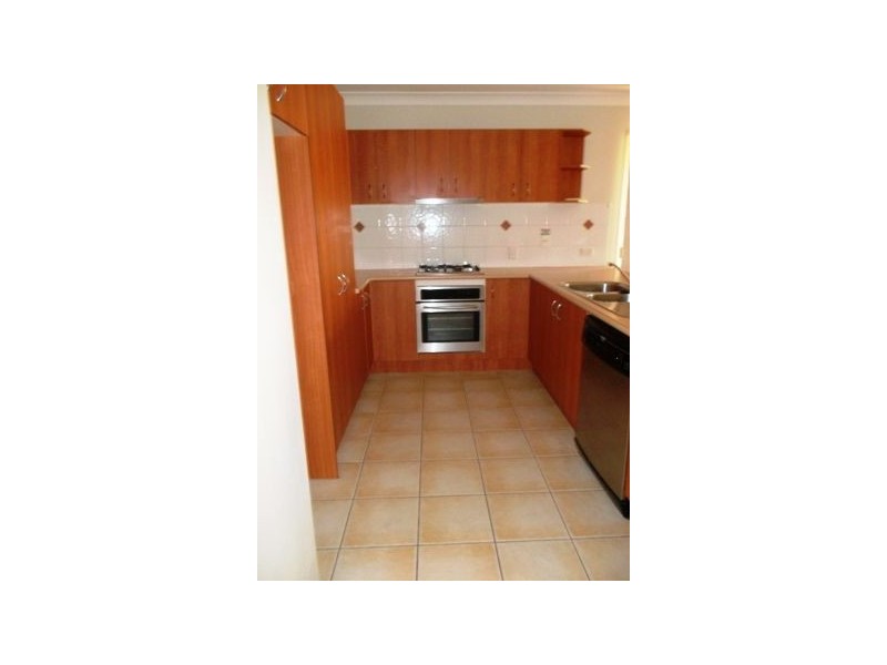 2 Atthow, North Lakes QLD 4509