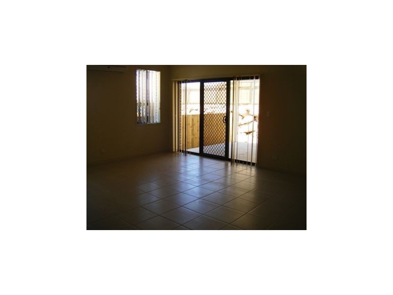 27 Rawlins, North Lakes QLD 4509