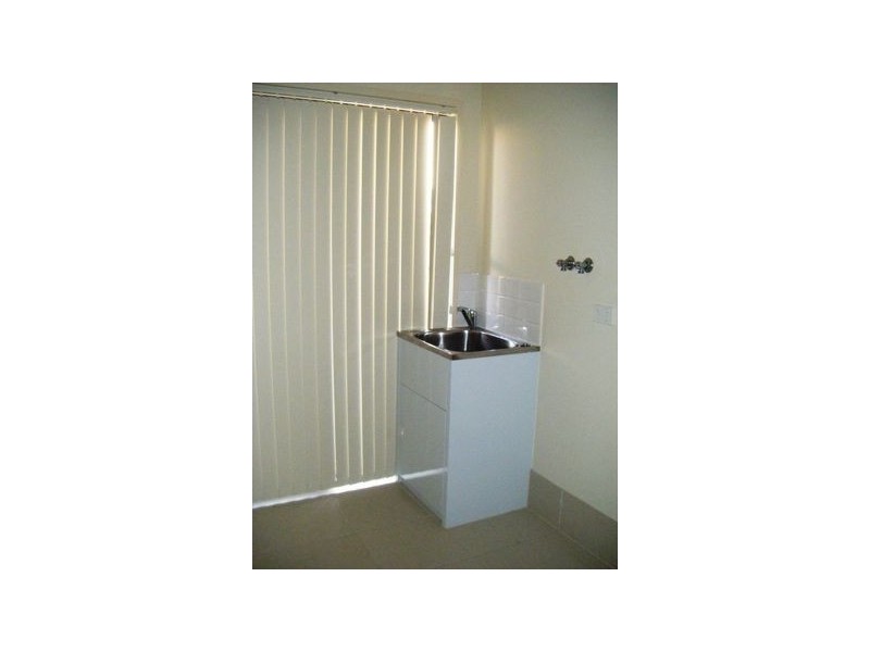 27 Rawlins, North Lakes QLD 4509