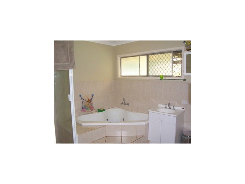 206 Duffield Road, Kallangur QLD 4503