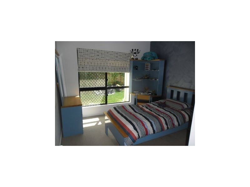 1 Douglas Circuit, North Lakes QLD 4509