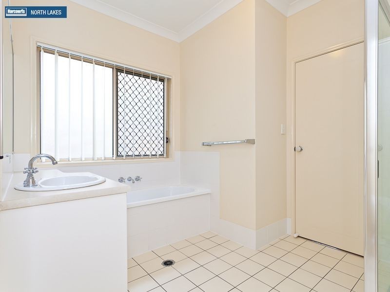 11 Silkpod Court, North Lakes QLD 4509