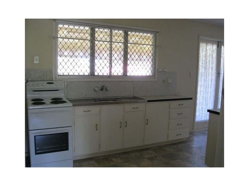 227 Scarborough Road, Scarborough QLD 4020