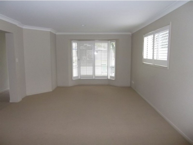 29 Dotterel Cresant, North Lakes QLD 4509