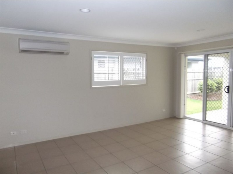 29 Dotterel Cresant, North Lakes QLD 4509