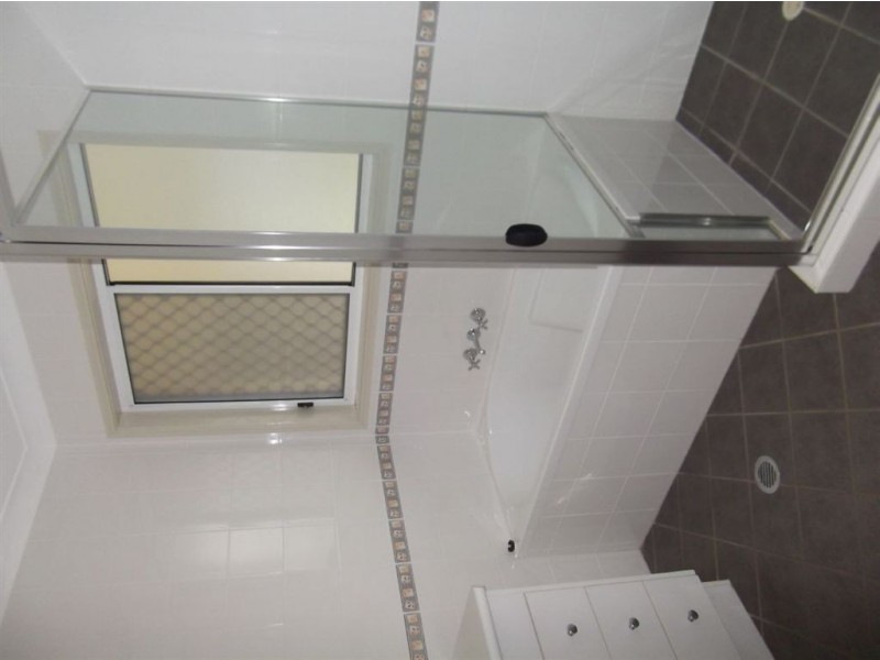 29 Dotterel Cresant, North Lakes QLD 4509