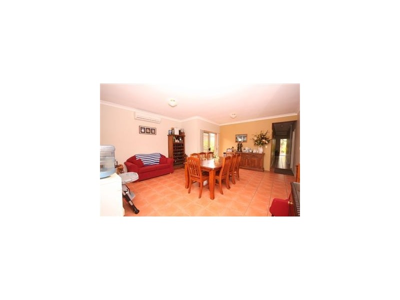 38 Pinnock, North Lakes QLD 4509