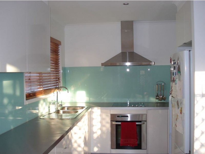 95 Longland Street, Redcliffe QLD 4020