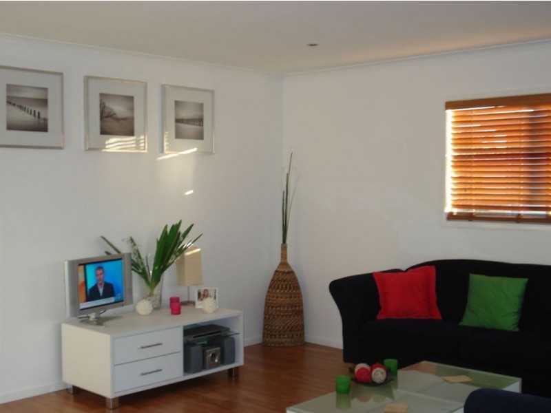 95 Longland Street, Redcliffe QLD 4020