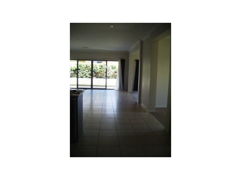 11 Foambark, North Lakes QLD 4509