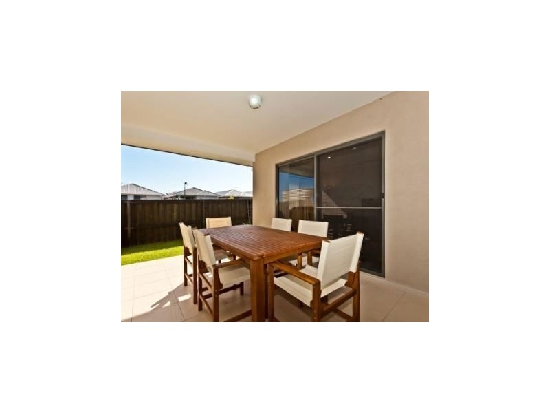 70 Daintree Circuit, North Lakes QLD 4509