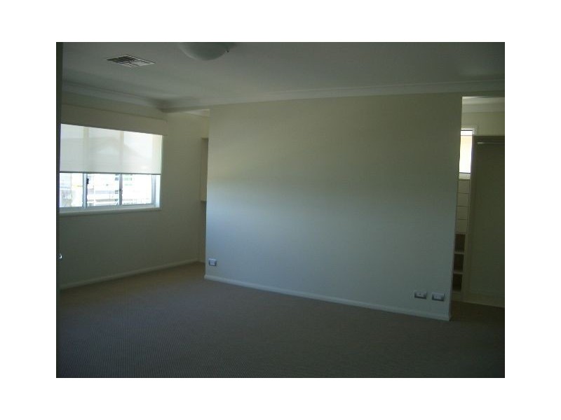 4 Armour Close, North Lakes QLD 4509