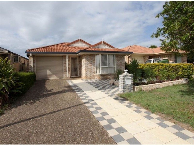 8 Page Street, North Lakes QLD 4509