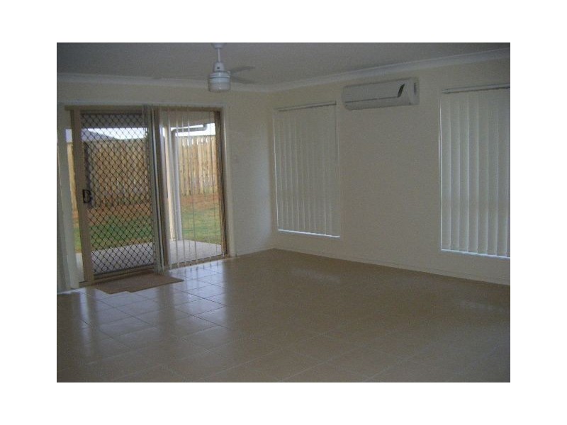 11 Eve Court, Kallangur QLD 4503